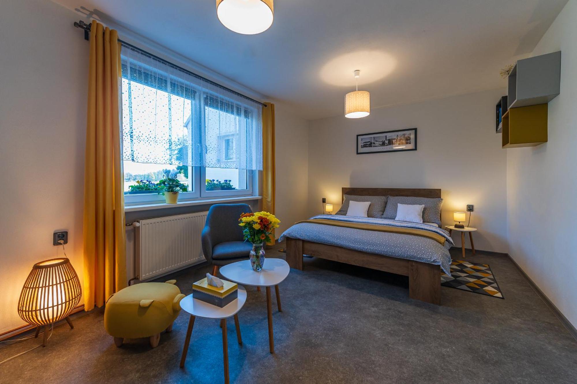 Ubytovani Na Samote - Apartman U Tesaru Komarice Exterior photo